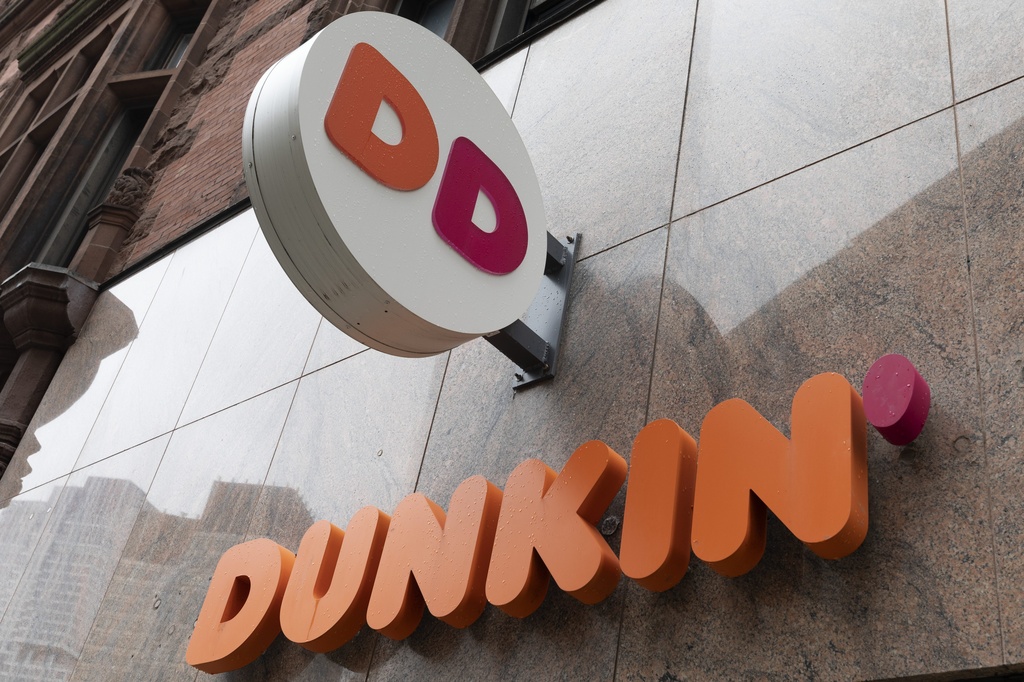 Heres how to score a free coffee at Dunkin every Monday until October [Video]