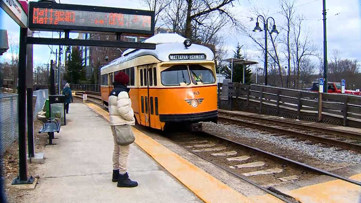 Milton ‘will lose money’ if it doesn’t comply with MBTA Communities Law, lt. gov. says [Video]