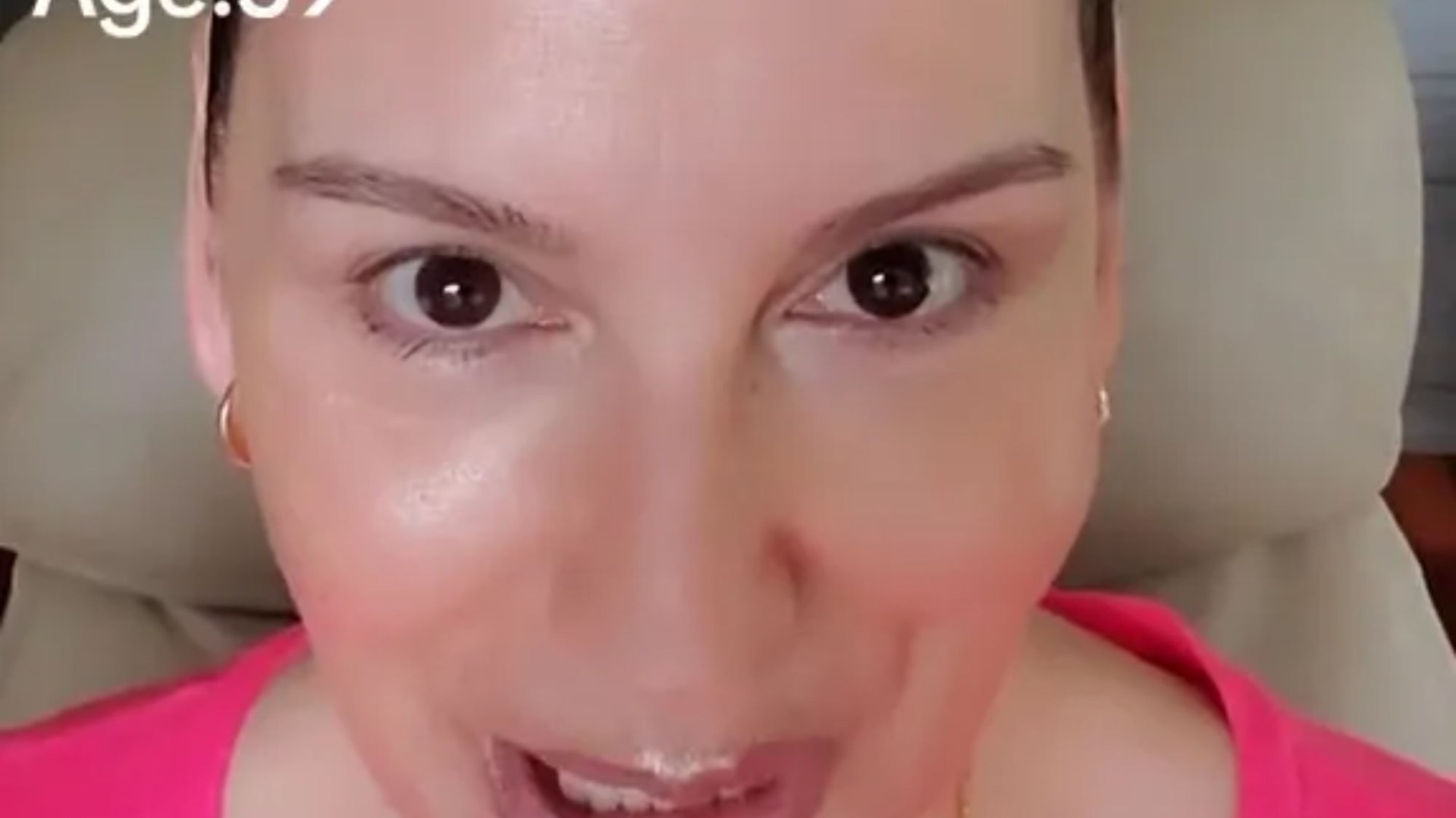 Im nearly 60 – Ive never had Botox and dont look a day over 30 – my tight skin is thanks to four skincare rules [Video]