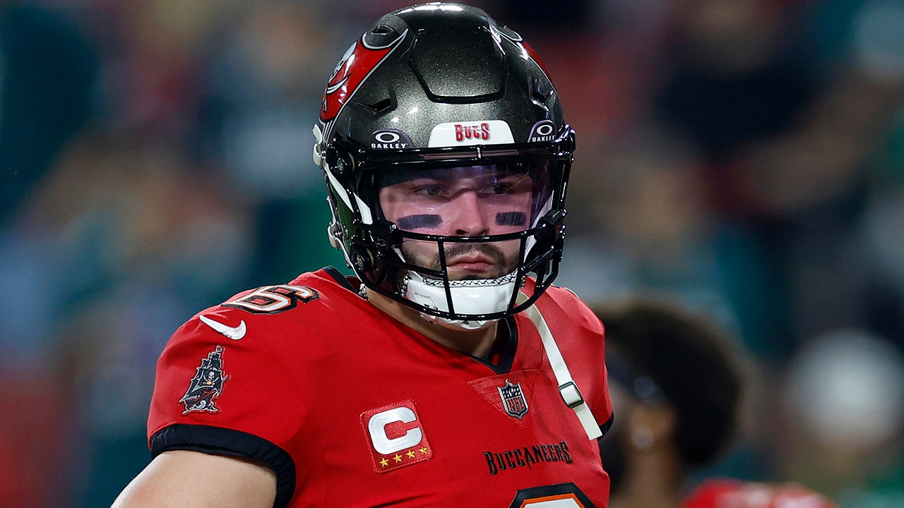Baker Mayfield agrees to 3-year deal to remain Bucs’ starting quarterback: report [Video]