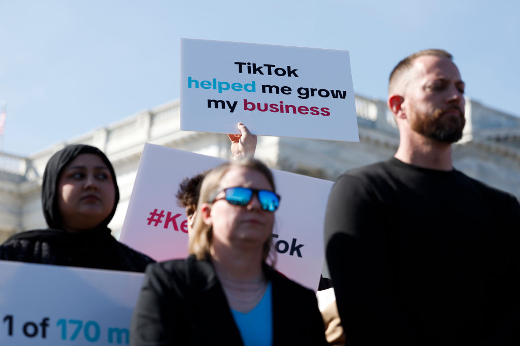 TikTok Ban: Influencers Scramble To Lobby Congress Against Banning Platform | Latin Post [Video]