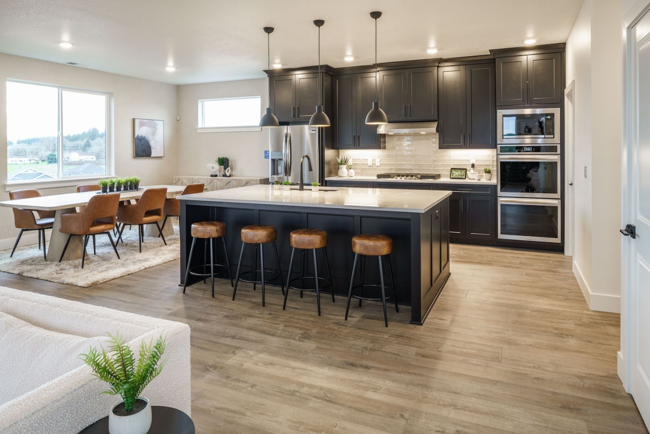 How budget-minded remodels are shaping home improvement, according to Houzz & Home survey [Video]