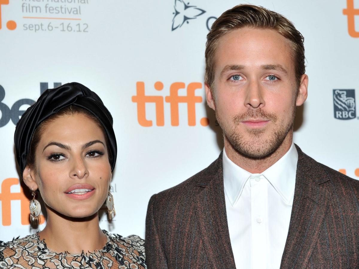 Eva Mendes and Ryan Gosling had a ‘non-verbal agreement’ about who stays home with the kids. That’s probably not going to work for you, experts say. [Video]