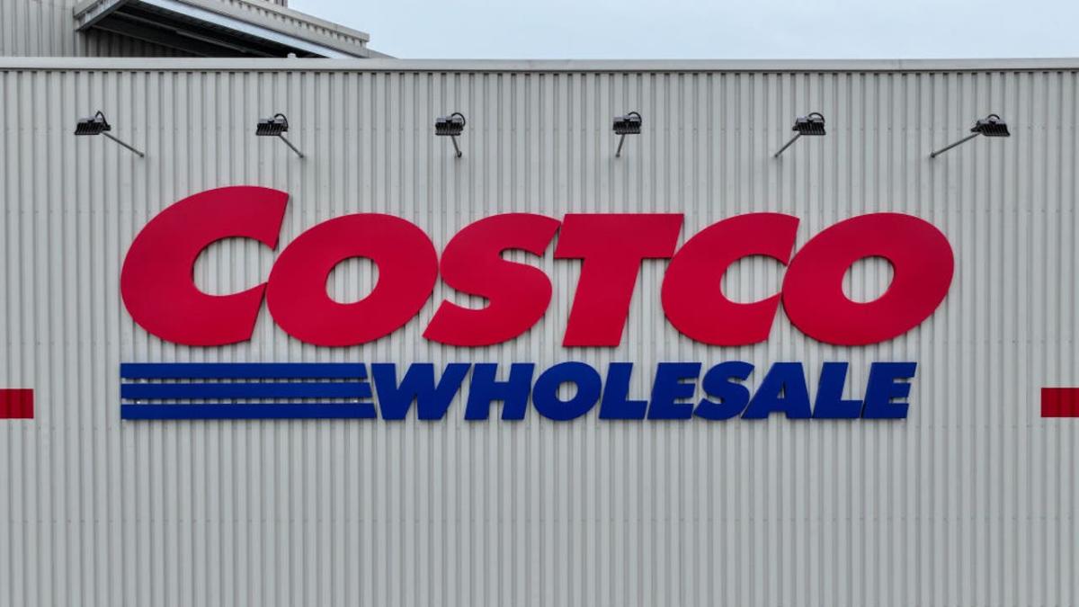 Costco to crack down on non-members eating at food courts [Video]