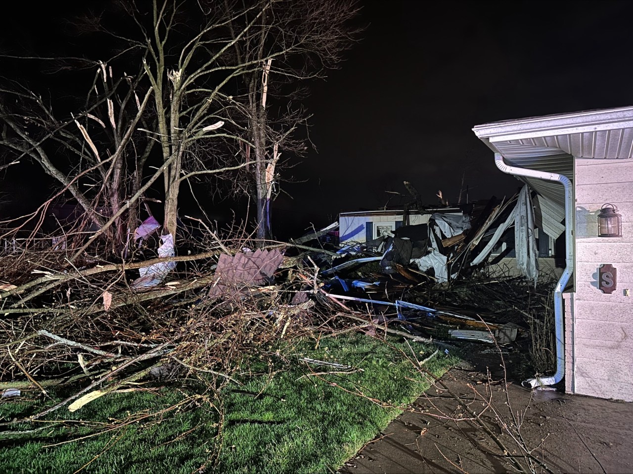 ‘Disaster Outreach Centers’ open in Randolph and Delaware counties for tornado victims [Video]