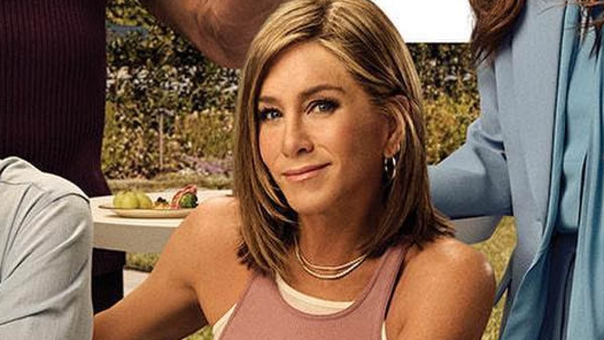 Jennifer Aniston, 55, looks half her age as she poses in a tank top for a magazine cover… after being caught leaving a plastic surgeon’s office [Video]