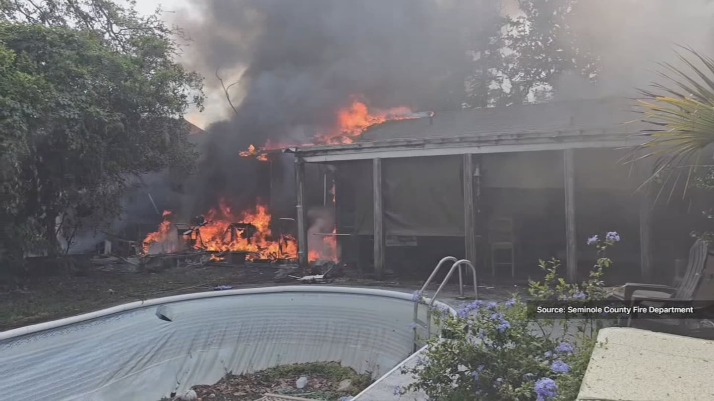 Fire that damaged 2 homes in Casselberry under investigation  WFTV [Video]