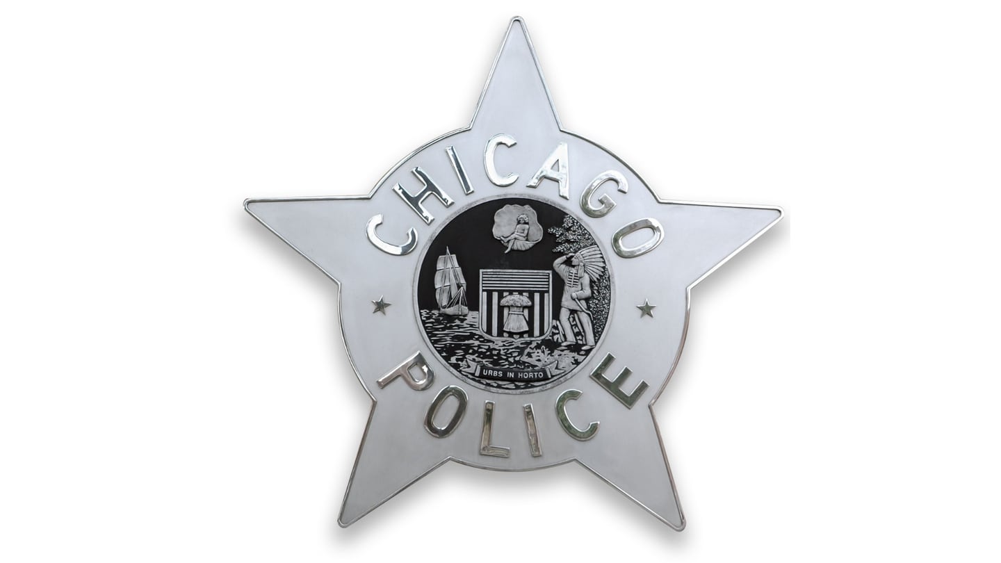 Chicago police officer shot, killed while on way home from work  WHIO TV 7 and WHIO Radio [Video]