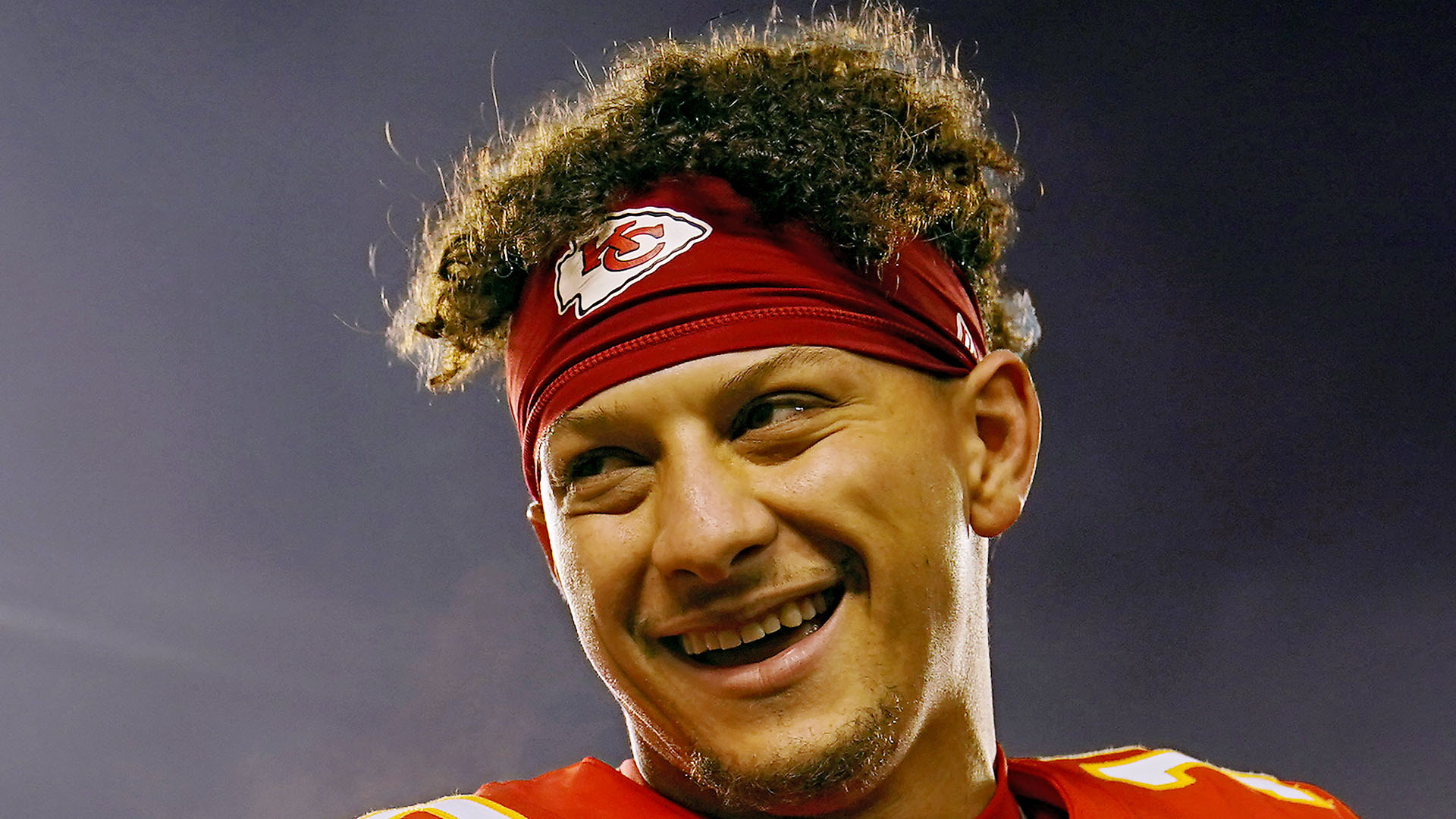 Patrick Mahomes’ weakness revealed by wife Brittany as she teases ‘hot hubby’ after claiming he ‘eats 10 a night’ [Video]