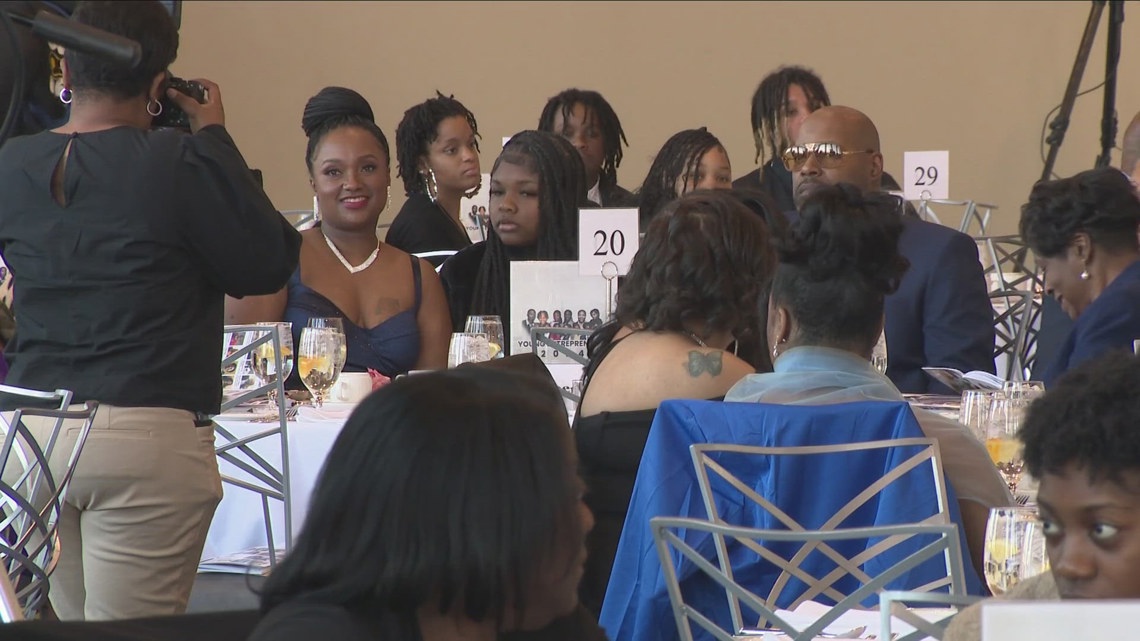 Empower 716 gala gives local business professionals a chance to network [Video]