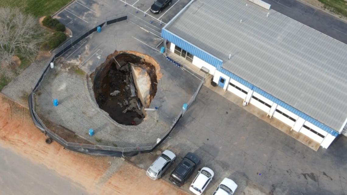 Mooresville sinkhole could be finally fixed [Video]