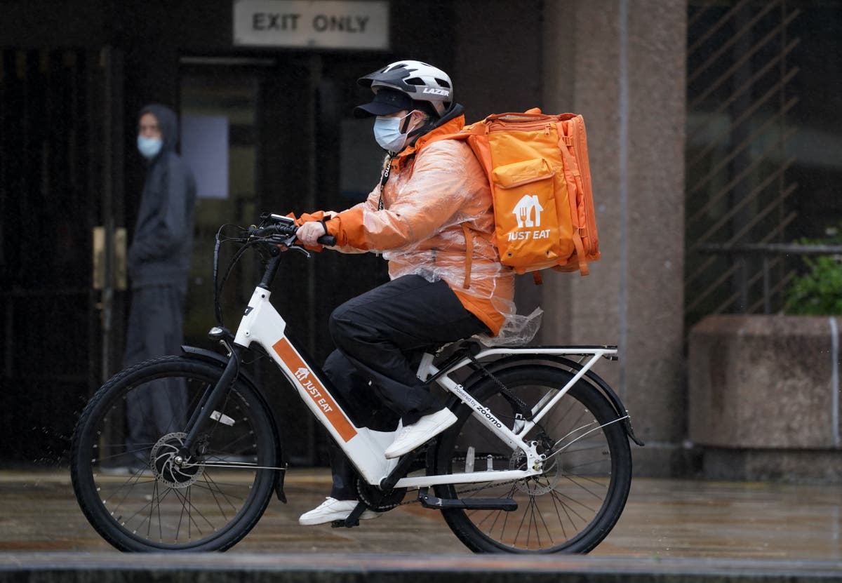Deliveroo, Just Eat and Uber Eats agree to security checks to prevent illegal working [Video]