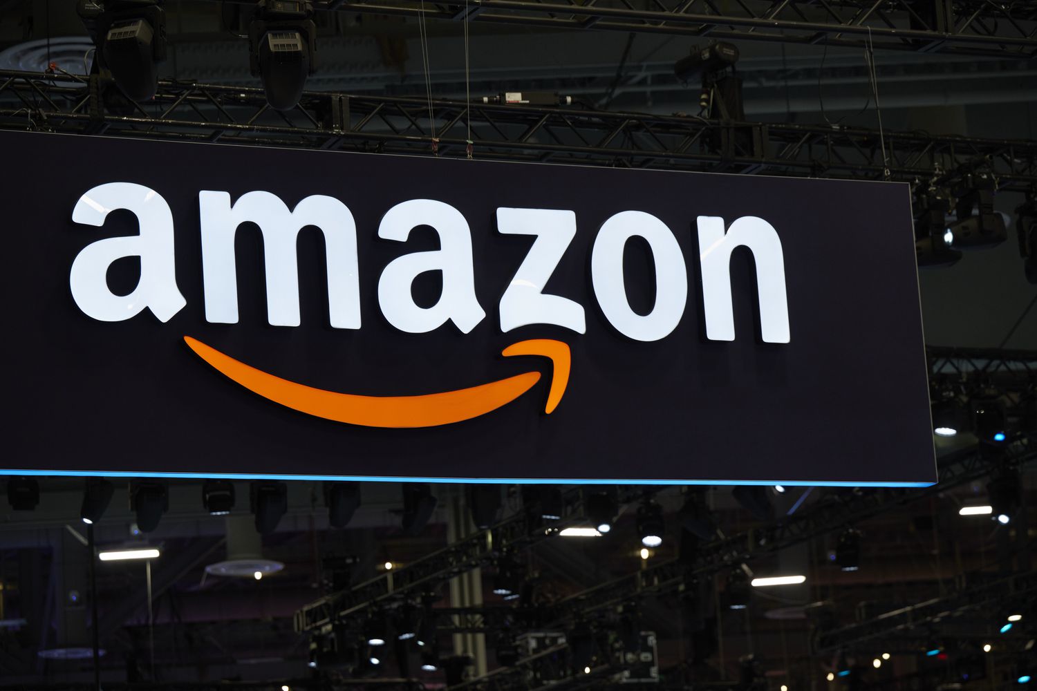 Amazon Beats Earnings and Revenue Estimates on AWS, Advertising Growth [Video]