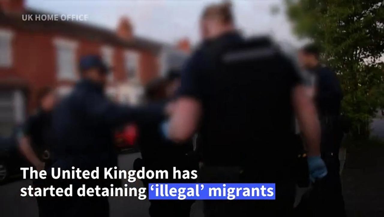 UK detains migrants to be sent to Rwanda under [Video]