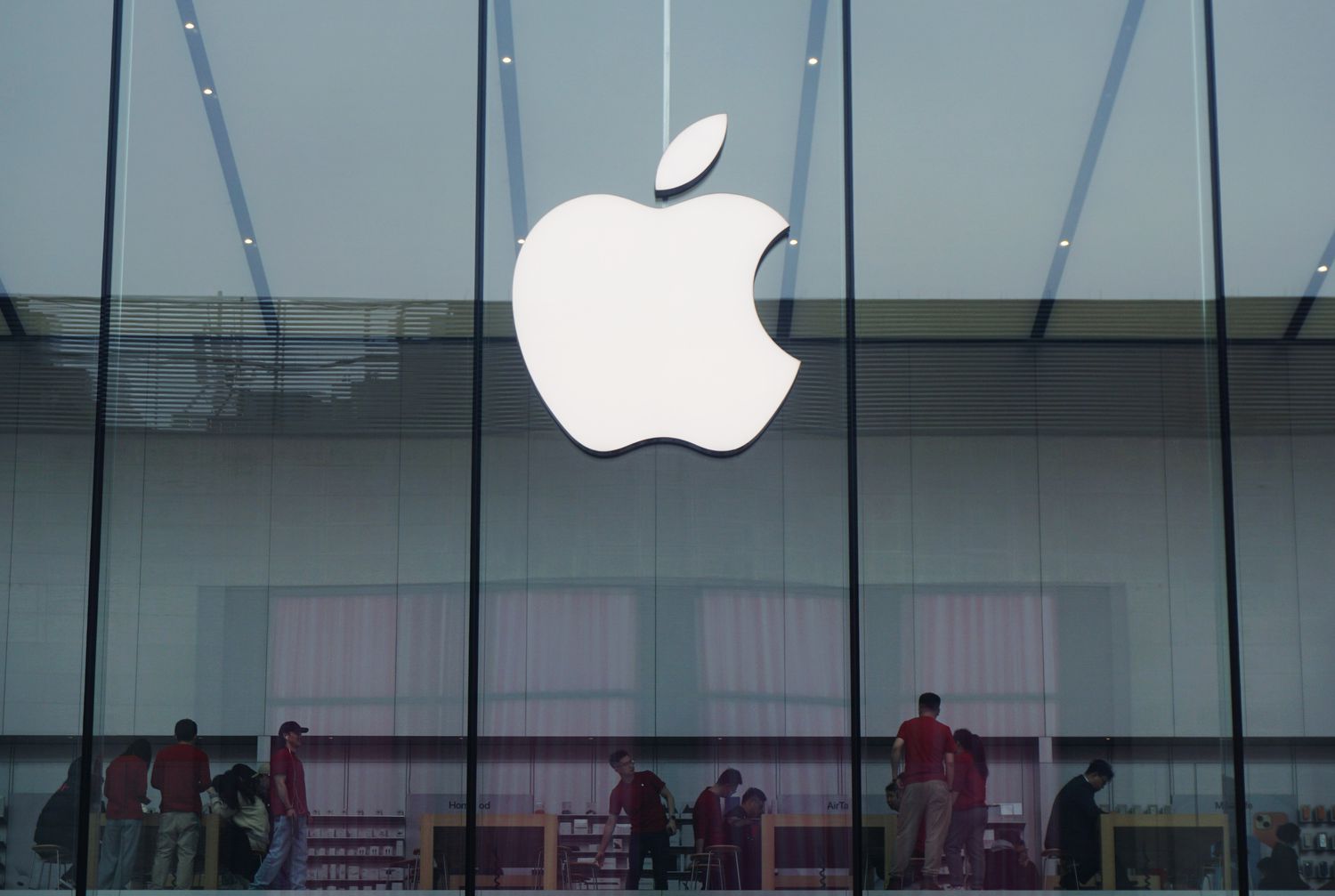 With Apple’s Earnings in the Rear View, Attention Turns to Upcoming Growth Catalysts [Video]