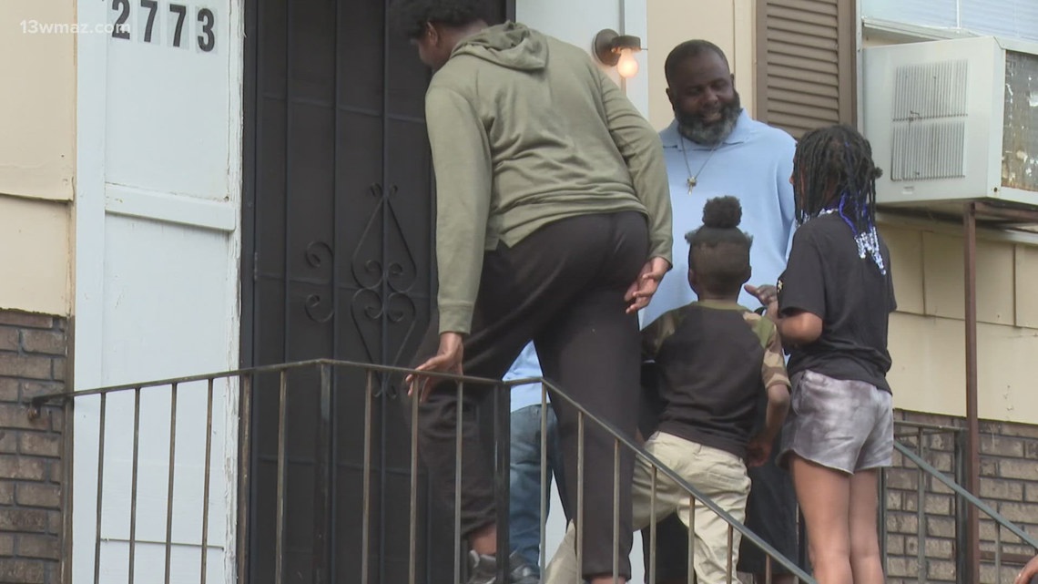 Macon ‘miracle worker’ helps get family house after fire, death [Video]