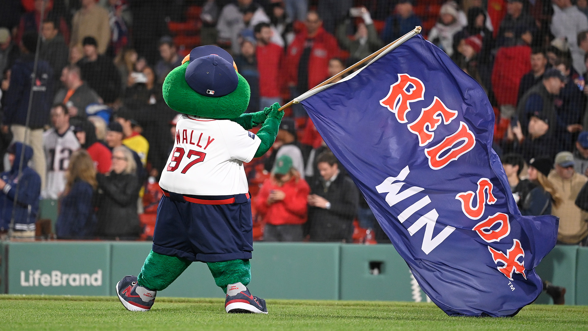 Ultimate Red Sox Show: Red Sox Take Care Of Business At Home [Video]