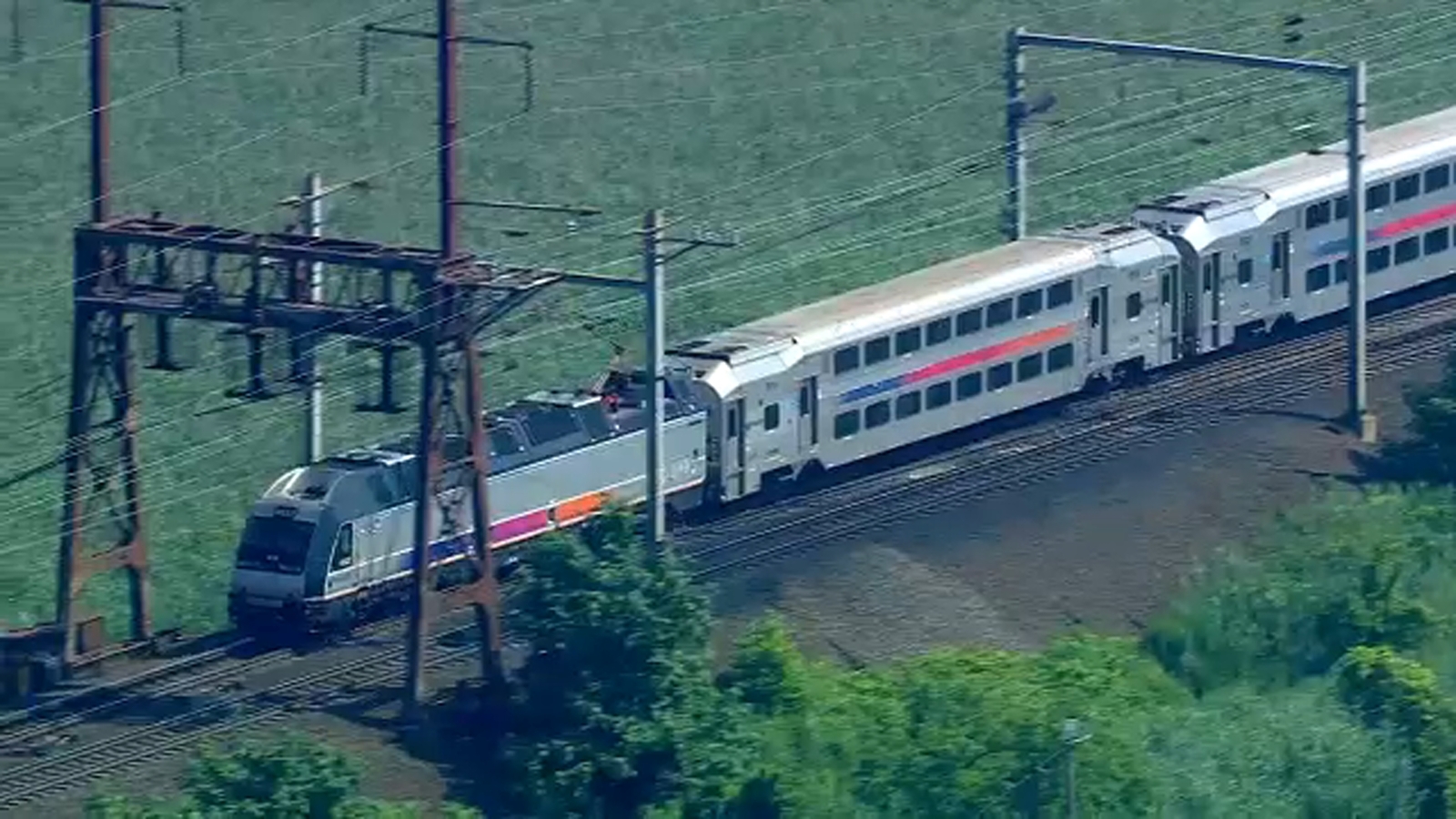 NJ Transit funding: New Jersey has tentative tax agreement with 600 corporations to help fund mass transit [Video]