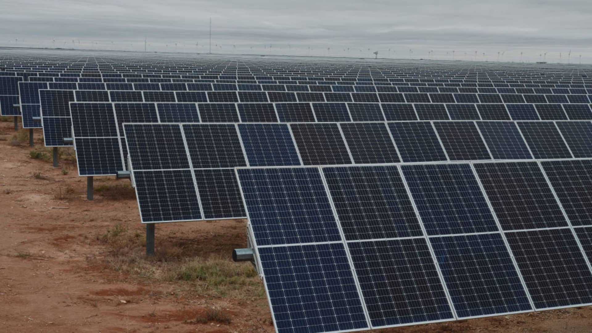 Renewable energy can meet 70% of electricity demand growth, UBS says [Video]