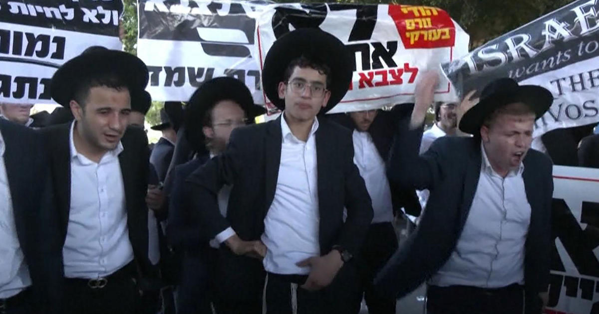 Israel’s Supreme Court rules ultra-Orthodox men must be drafted after prior exemption [Video]