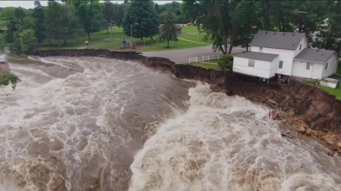 WATCH: Home next to Rapidan Dam falls into river [Video]