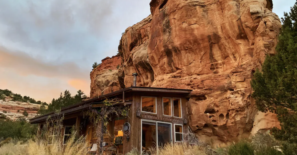 Colorado’s ‘most popular’ Airbnb is literally built into a cliff wall of a remote canyon [Video]