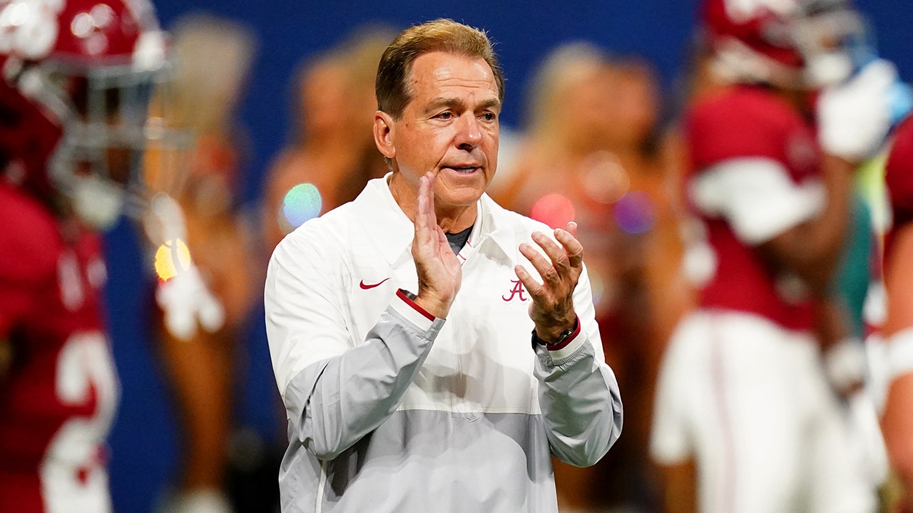 Retired Alabama coach Nick Saban to earn more lucrative base salary as an adviser [Video]