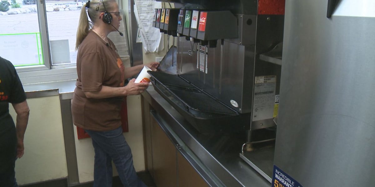 Sioux Falls Burger King employee retires after 48 years [Video]