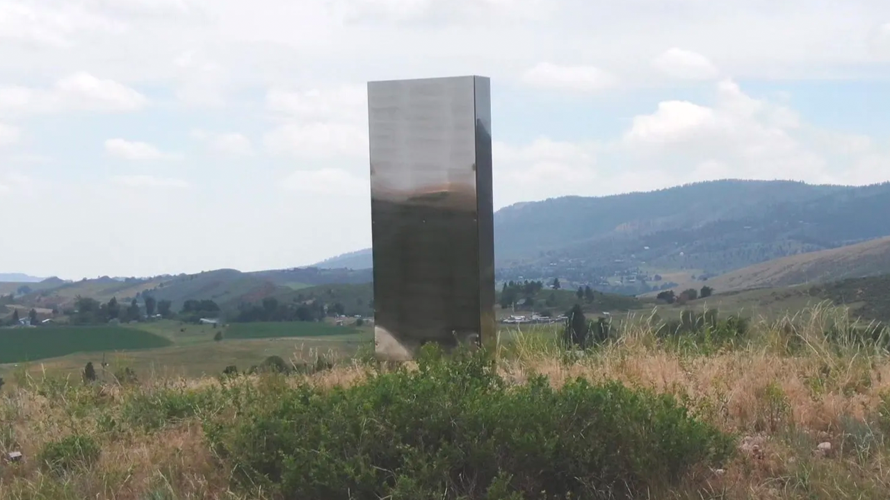 Mysterious monolith reportedly appears on Colorado dairy farm [Video]