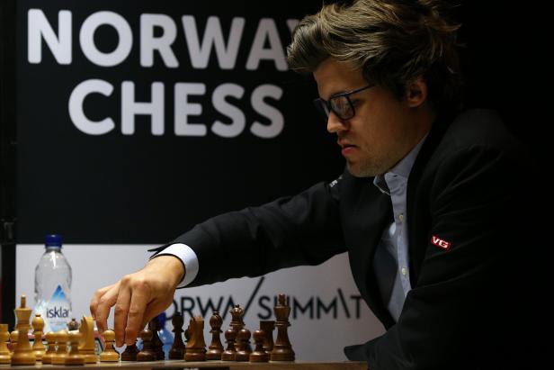 A speed learner’s quest to master chess in one month and take on World No. 1 Magnus Carlsen is fascinating | Golf News and Tour Information [Video]