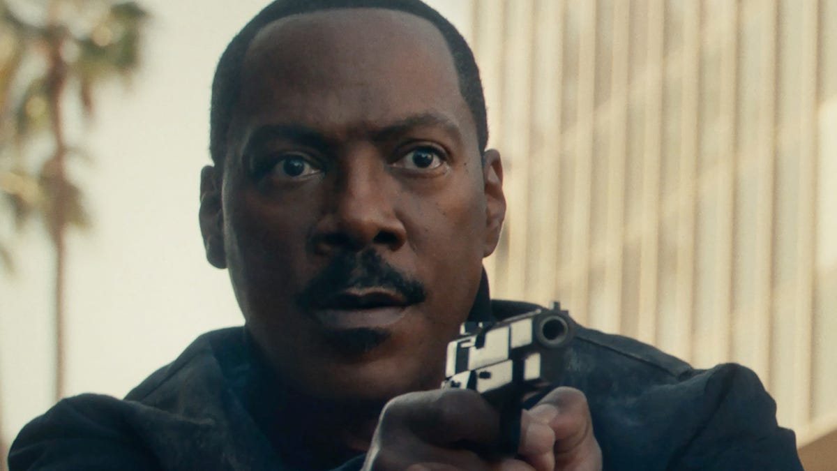 Heres Why Eddie Murphy Was Forced to Change His Famous Laugh [Video]