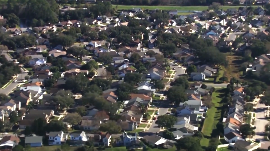 I already work my max hours: Study finds Floridians must work 100 hours a week to afford housing with minimum wage [Video]