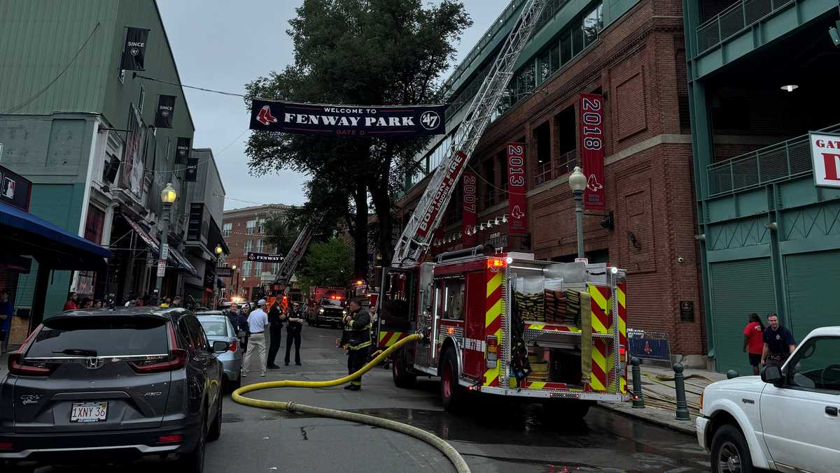 Ice maker catches fire inside Boston’s Fenway Park [Video]