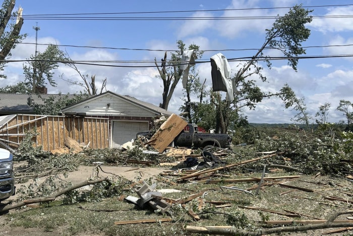 Hurricane Beryl’s remnants drop tornadoes and heavy rain from Great Lakes to New England [Video]