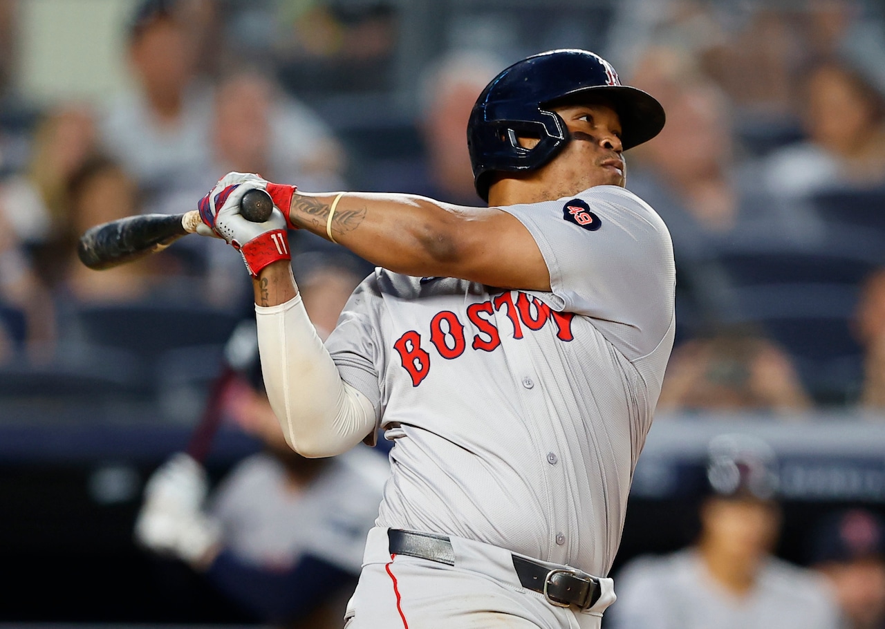 Rafael Devers adds to his legacy, moves to 11th all-time in home runs in Red Sox history [Video]