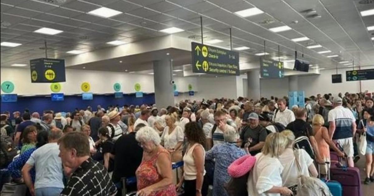 Passengers stranded for 50 hours in airport after IT outage cancels more flights | UK News [Video]