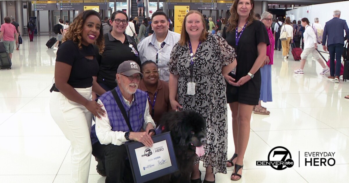 Volunteer, his 10-year-old Newfoundland keep travelers at ease at Denver airport [Video]