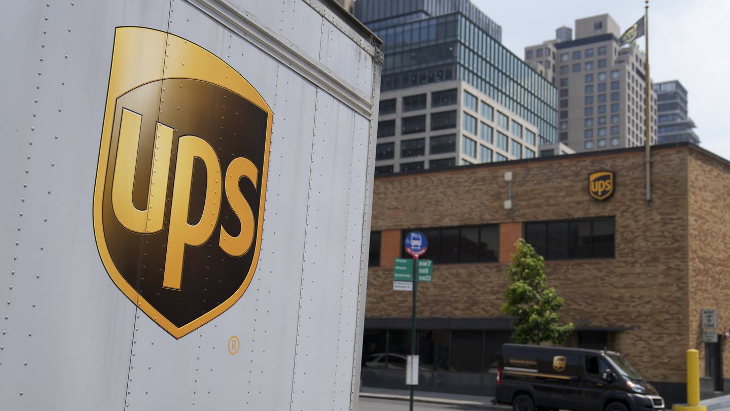 UPS boosts volume in US for first time since 2022, but profit and revenue slide  WSB-TV Channel 2 [Video]