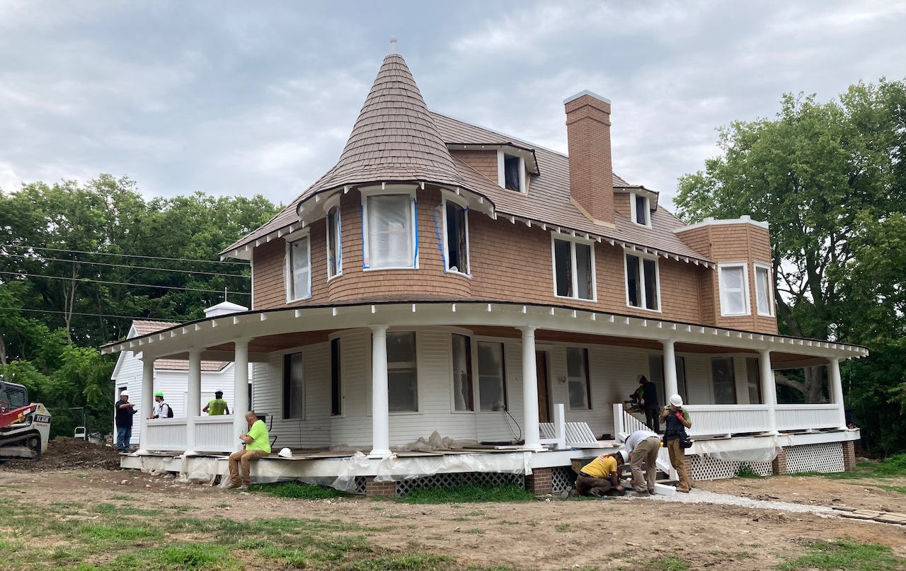 Peek inside the historic Lonz Mansion, under renovation on Lake Eries Middle Bass Island [Video]