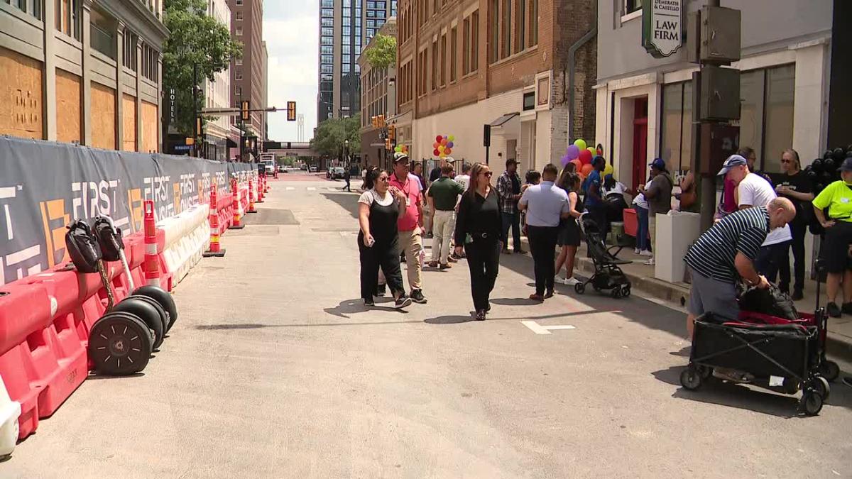 Downtown Fort Worth businesses celebrate reopening of roads after hotel explosion [Video]