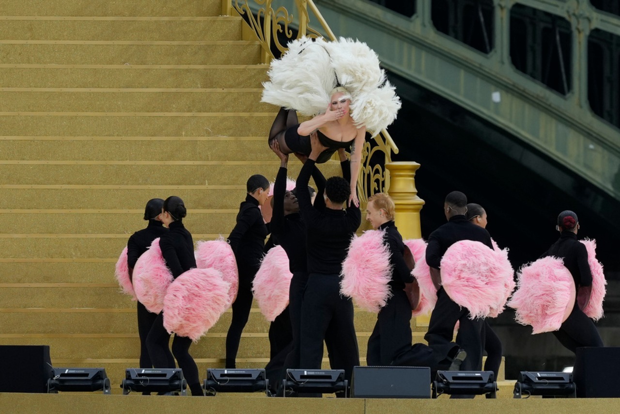 Lady Gaga makes major life announcement during Olympics [Video]