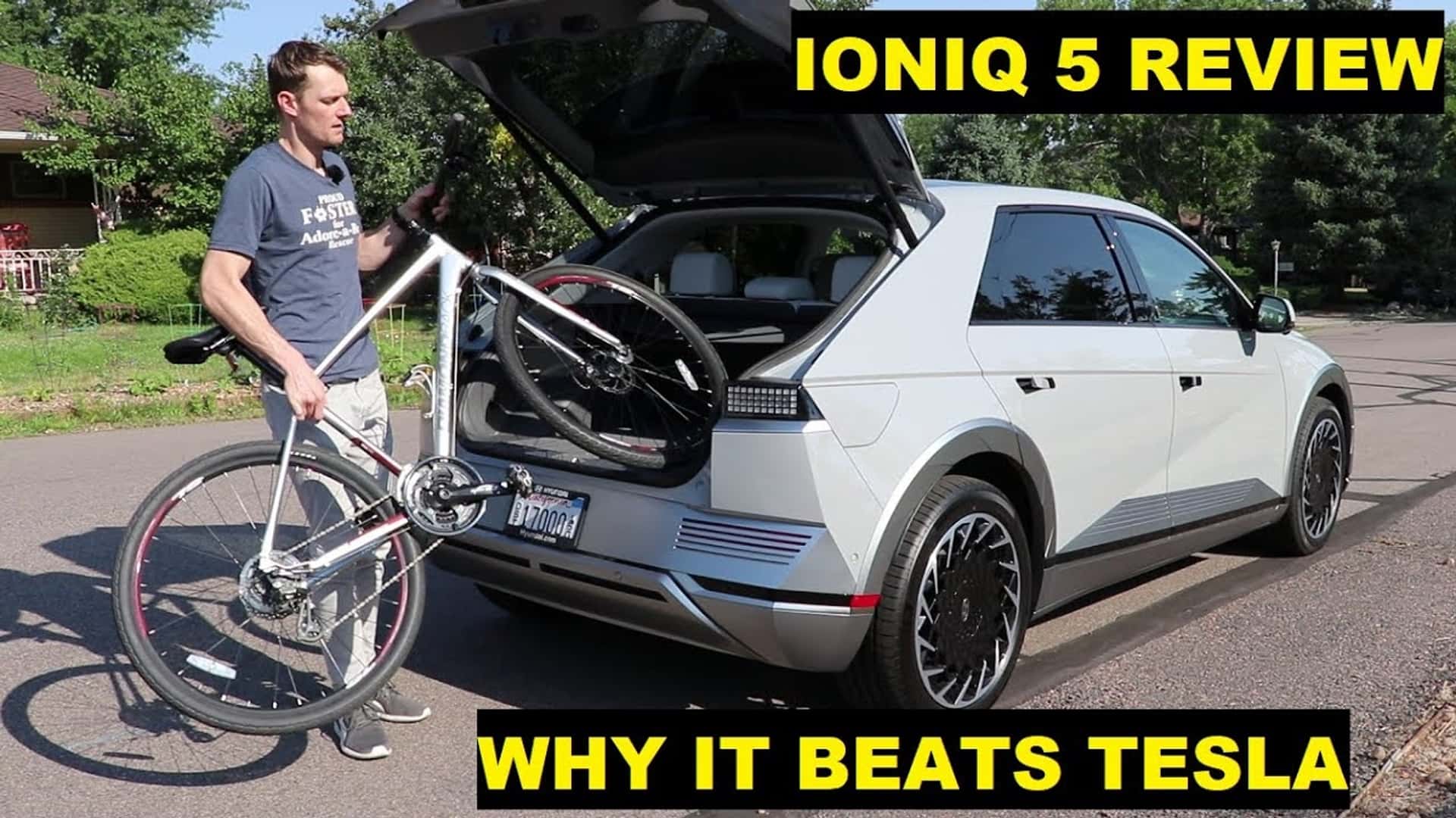 Hyundai Ioniq 5 Is Modern Retro While Tesla Model Y Is A Frog [Video]