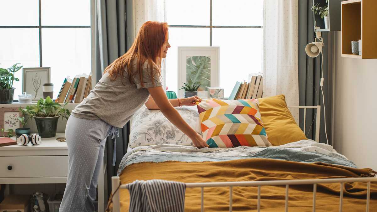 This major retailer is helping college students with dorm decor [Video]