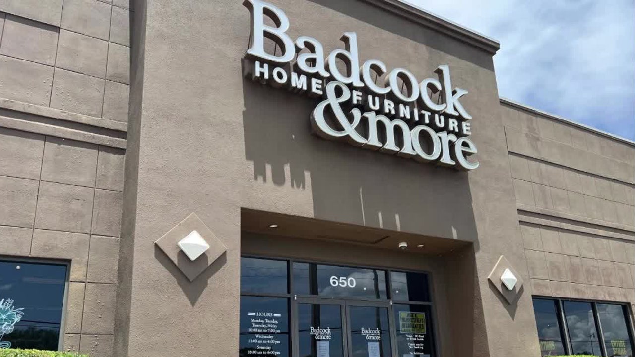 Badcock Home Furniture closing all stores, holding ‘going out of business’ sale [Video]