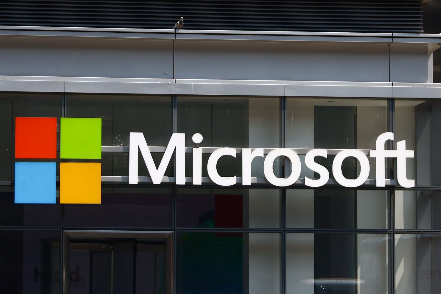 Bullish Microsoft Analysts Say AI Spending Worries Are Overblown [Video]