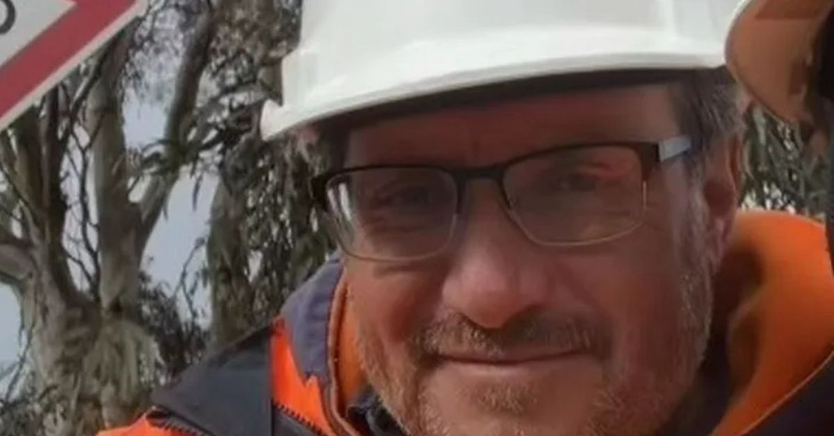 Beloved Victorian dad dies on commute home from work [Video]