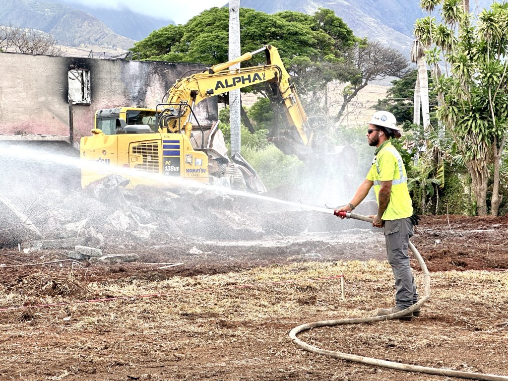 Nearly all wildfire-impacted Lahaina residential properties cleared of ash and debris : Maui Now [Video]