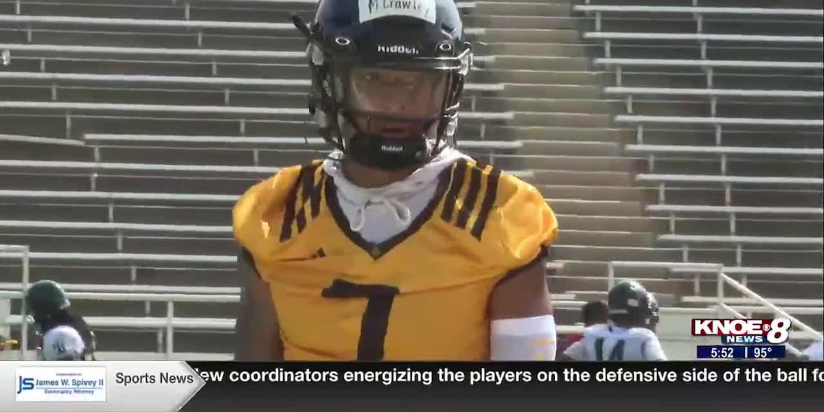 Mickey Joseph high on praise for starting QB Myles Crawley [Video]