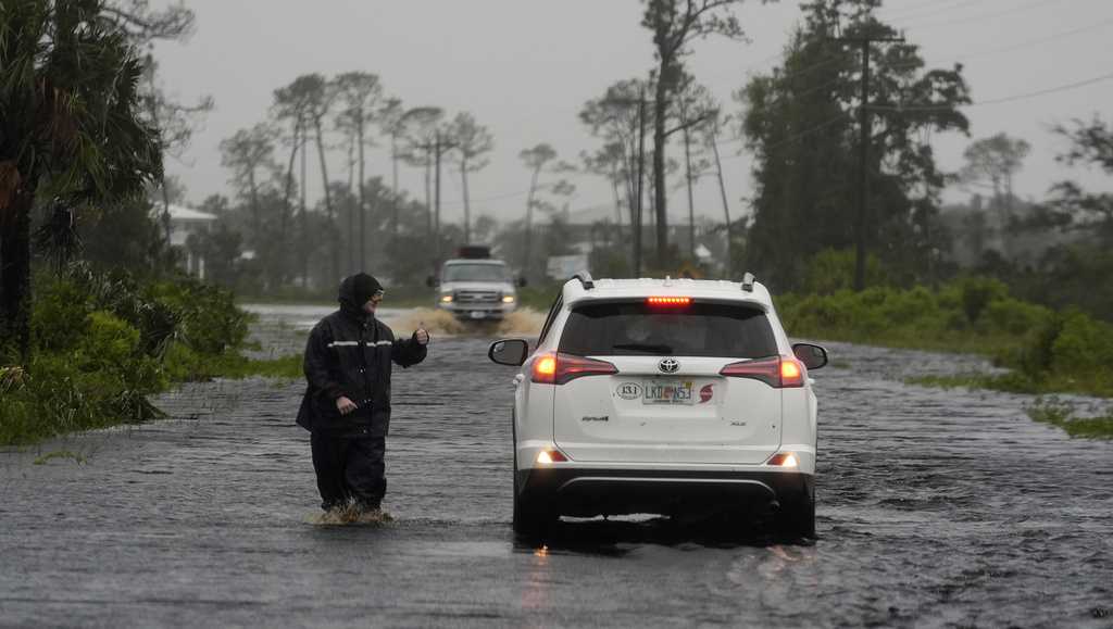 Tropical Storm Debby hits Florida with floods, threat of record rain in Georgia, the Carolinas [Video]