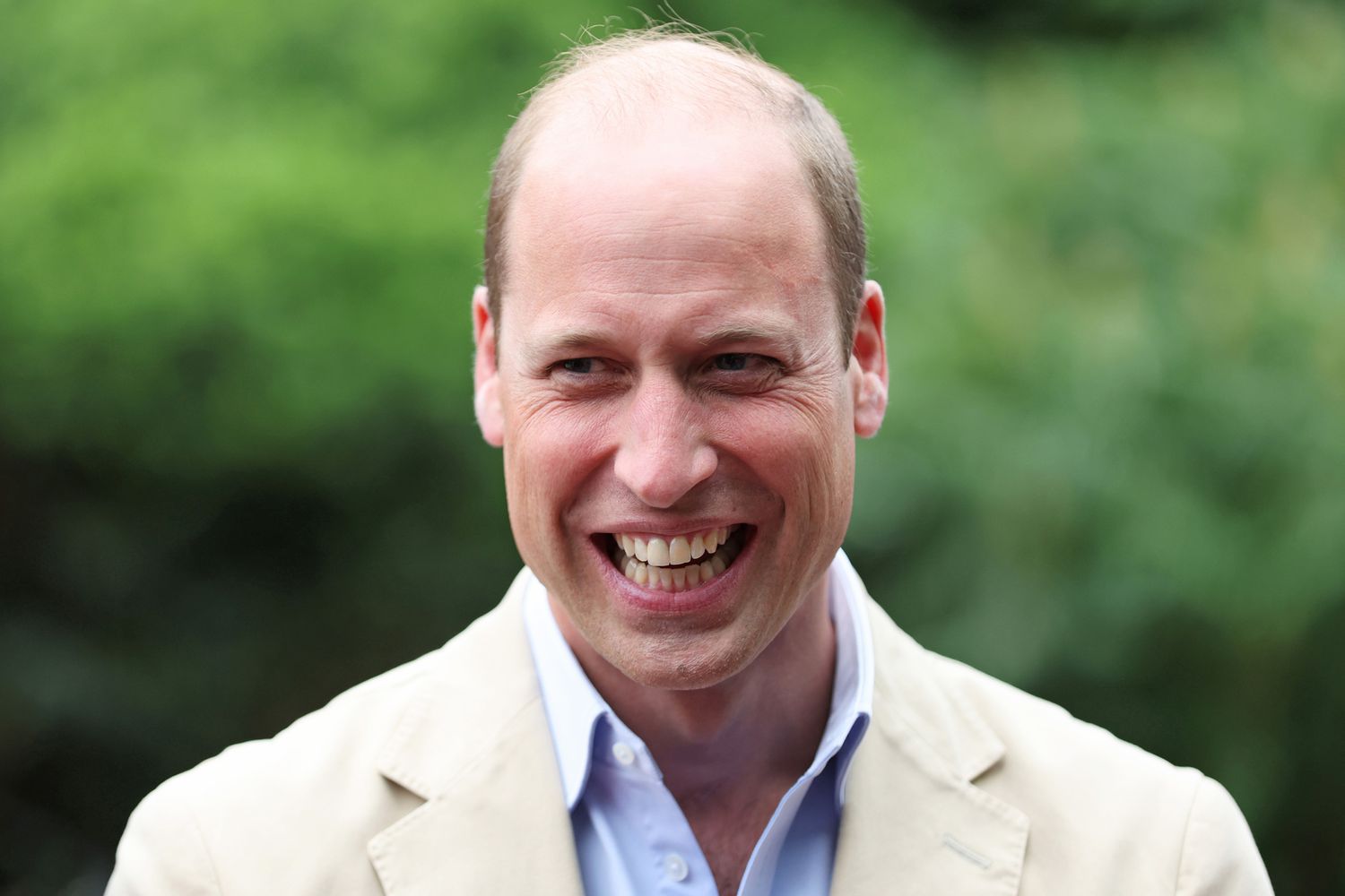 Prince William’s Mission to End Homelessness Reveals Art Exhibit [Video]